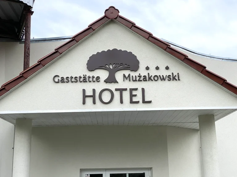Hotel mużakowski Łęknica szyld litery przestrzenne reklama