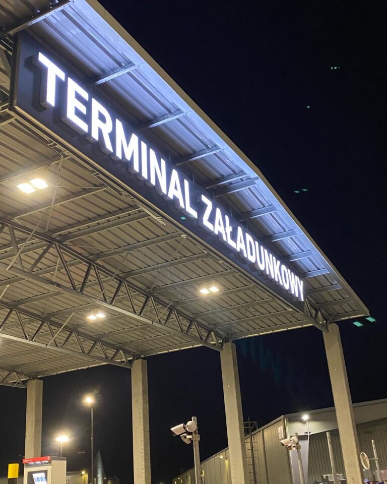 reklama litery przestrzenne led